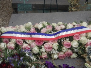 flowers on the grave of the Marquis de Lafayette sent by the president of France, photo by Matt Mezger '13