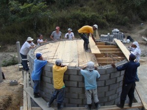 Through the College's chapter of Engineers Without Borders, students and Honduran villagers built a water treatment subsystem.