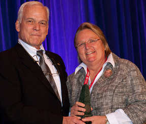 Sue McDonnell '73 receives the Stubbs Award Sue McDonnell '73 receives the Stubbs Award from American Association of Equine Practitioners President William Moyer.
