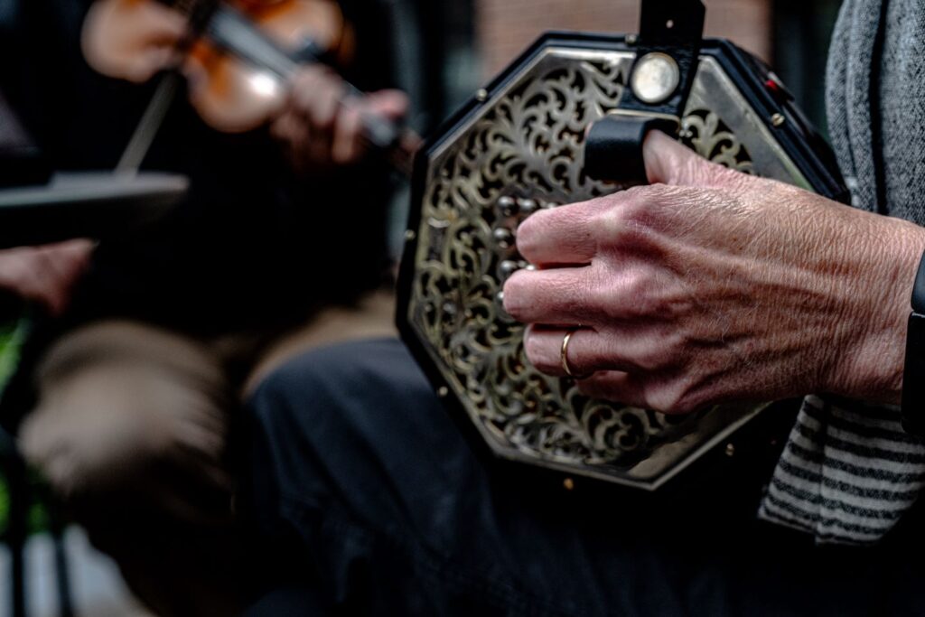 Prof. Mary Roth plays her English concertina 