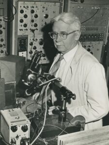 H. Keffer Hartline, Class of 1923, a neurophysiologist and Rockefeller University professor, was a co-winner in of the Nobel Prize in 1967 for his discovery of the optical nerve network.
