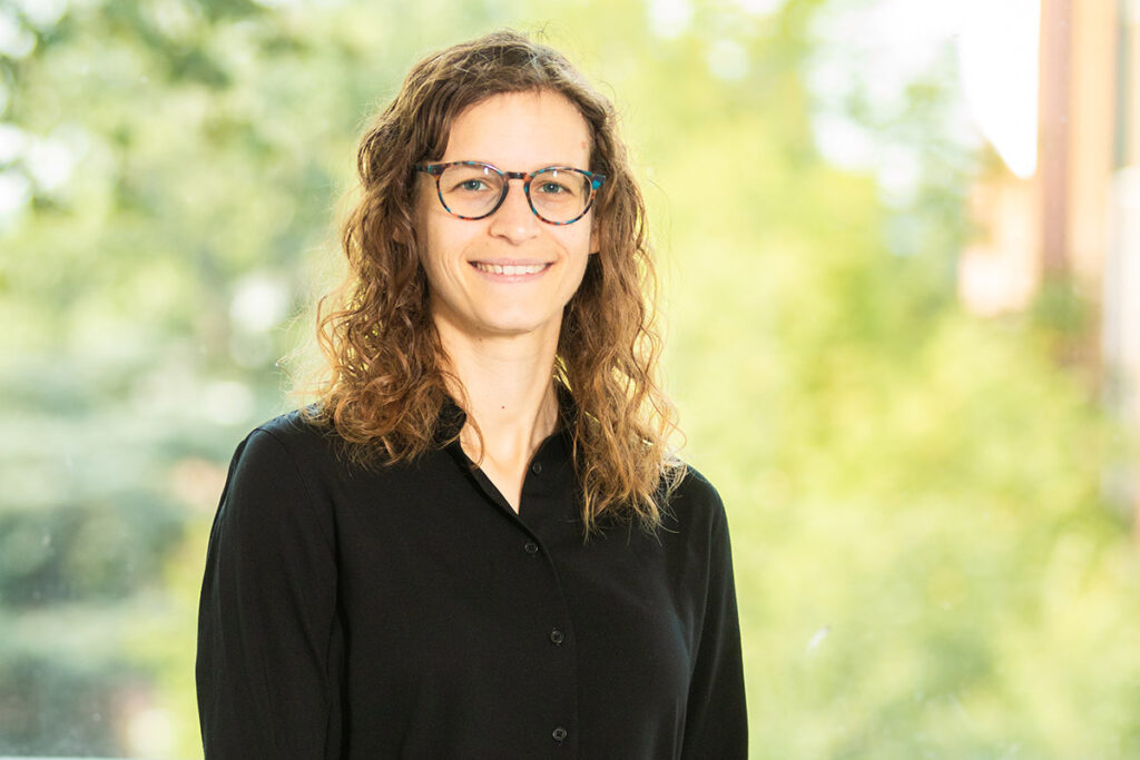 Anna Callis, government and law, smiles