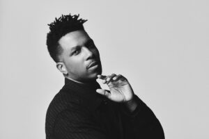 Headshot of Leslie Odom, Jr.