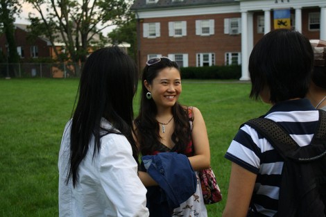 Luna Yue Yuan '12 talks to first-year students. 