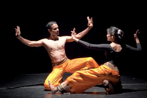 Professor Nandini Sikand and Daniel Singh from the Dakhsina dance company perform 'Symbiosis.'