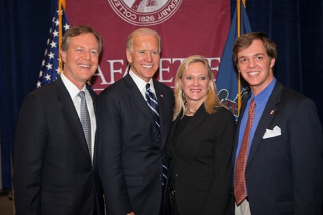 Vice President Joe Biden with Robin Wiessmann '75 and her husband, Kenneth Jarin, left, and son Alexander Jarin, right