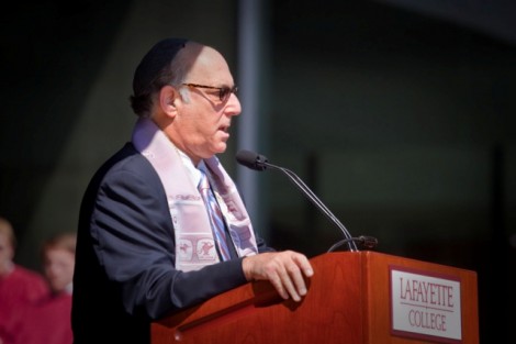 Robert Weiner, Jones Professor of History and Jewish chaplain, welcomes the audience. 