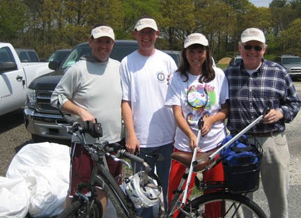 Doug Burke '04, Ryan Burke '16, Francey Kanengiser Burke '80, and Dave Burke '79 participate in bike-riding event co-sponsored by Jersey Shore South alumni chapter and Rotary Club to raise funds for scholarships for local students. 