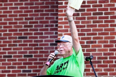 Ellis Finger, director of the Williams Center for the Arts, was the MC for the START Fest in Anderson Courtyard.