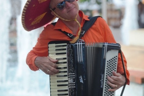 A street musician performs at the Easton Farmers’ Market in Centre Square.
