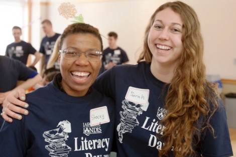 Stacy Ann Pearson ’15, left, and Sarah Walko ’15 share a laugh. 