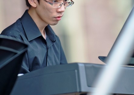 Kok Thong Wong ’14 plays keyboard for 'Pie Jesu' by Andrew Lloyd Webber.