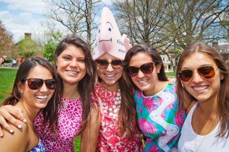 Alex Reisinger ’15, Caroline Craver ’15, Kathryn Tanenbaum ’15, Jaclyn Giordano ’15, and Laura Zito ’15 pose for a picture.