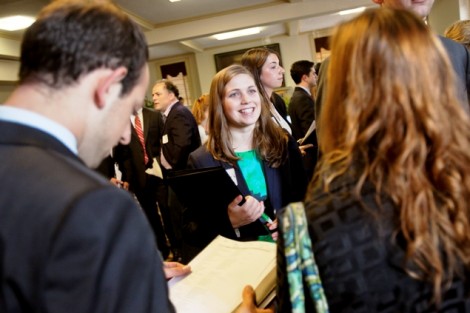 Anna Porter ’16 speaks with other students.