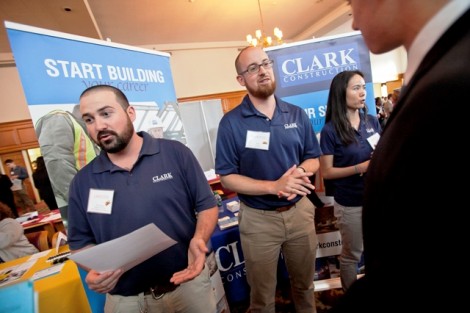 Patrick O’Dell ’09 and Ryan Flaherty ’11 tell students about Clark Construction.