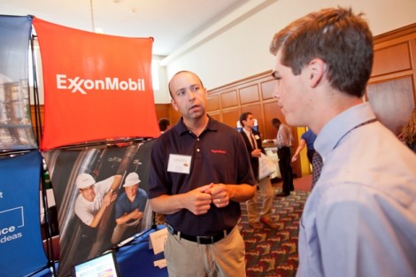Brandon Troup ’95 introduces students to Exxon Mobil. Brandon Troup ’95 introduces students to Exxon Mobil.
