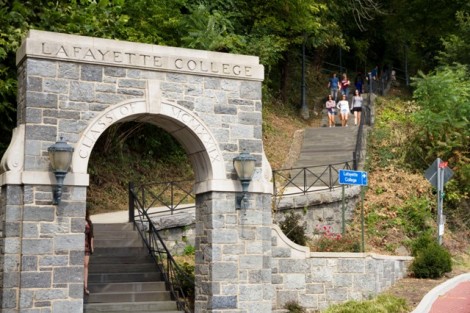 Students walk down the hill on their way to the festival.   Photo by Hana Isihara ’17