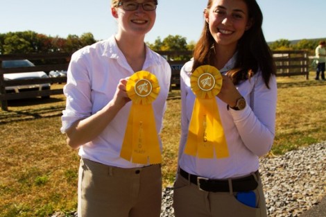 Riley Smith '17 and Becca Bender '18 show off their second-place ribbons.