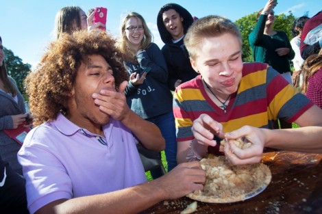 Sohrab Pasikhani '18 and Cameron Darkes-Burkey ’18 chow down during the apple pie-eating contest.
