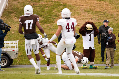 lafayette football players beat lehigh 17 to 16 at the 2019 rivalry game