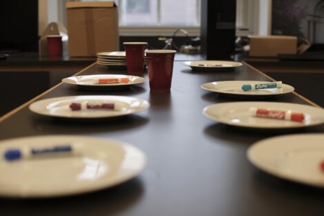 Markers and plates are laid out for the start of the experiment