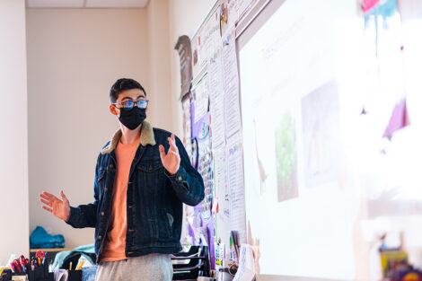 Meg Rothenberger's Conservation Biology students discuss extinction with students at Cheston Elementary as part of Connected Classrooms, Dec 2021