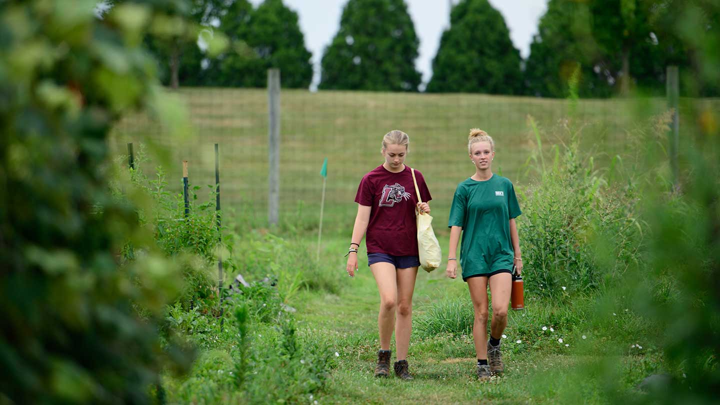 On The Farm with Josh & Claire Smith 