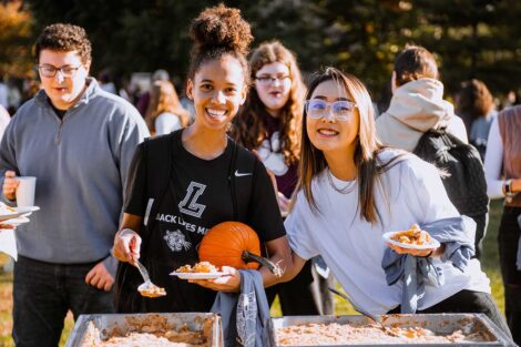 Students enjoying food on the Quad at Lafayette's Fall Fest 2022
