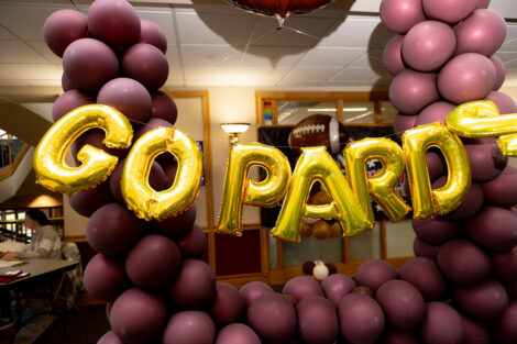 Go Pards and maroon colored ballons.