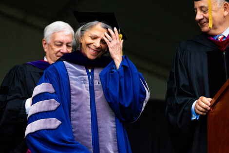 Leslie F. Muhlfelder ’81 receives honorary degree.