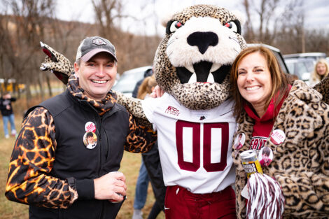 The Leopard with two Lafayette fans.