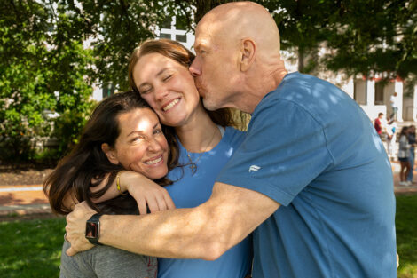 Family members hug during Lafayette College's move in weekend.