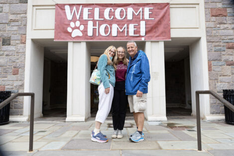 A family smiles during Lafayette College's fall 2025 move-in and orientation