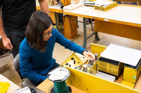 Lafayette students engaging with host at 2026 externship at Acopian Power Supplies