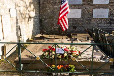 Flower arrangement at Lafayette's grave