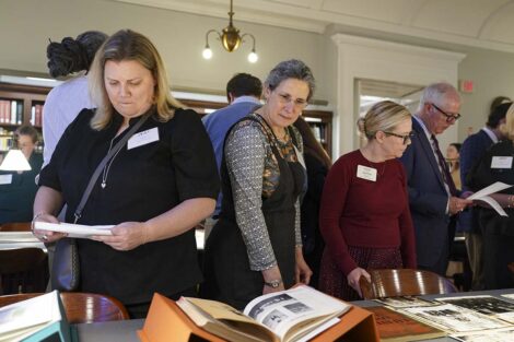 Attendees view artifacts