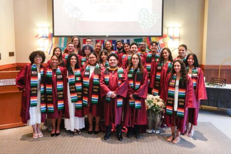 A group photo at Unidos en Celebración